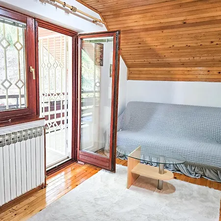 Pine Hideaway - Free Private Parking Vikendica